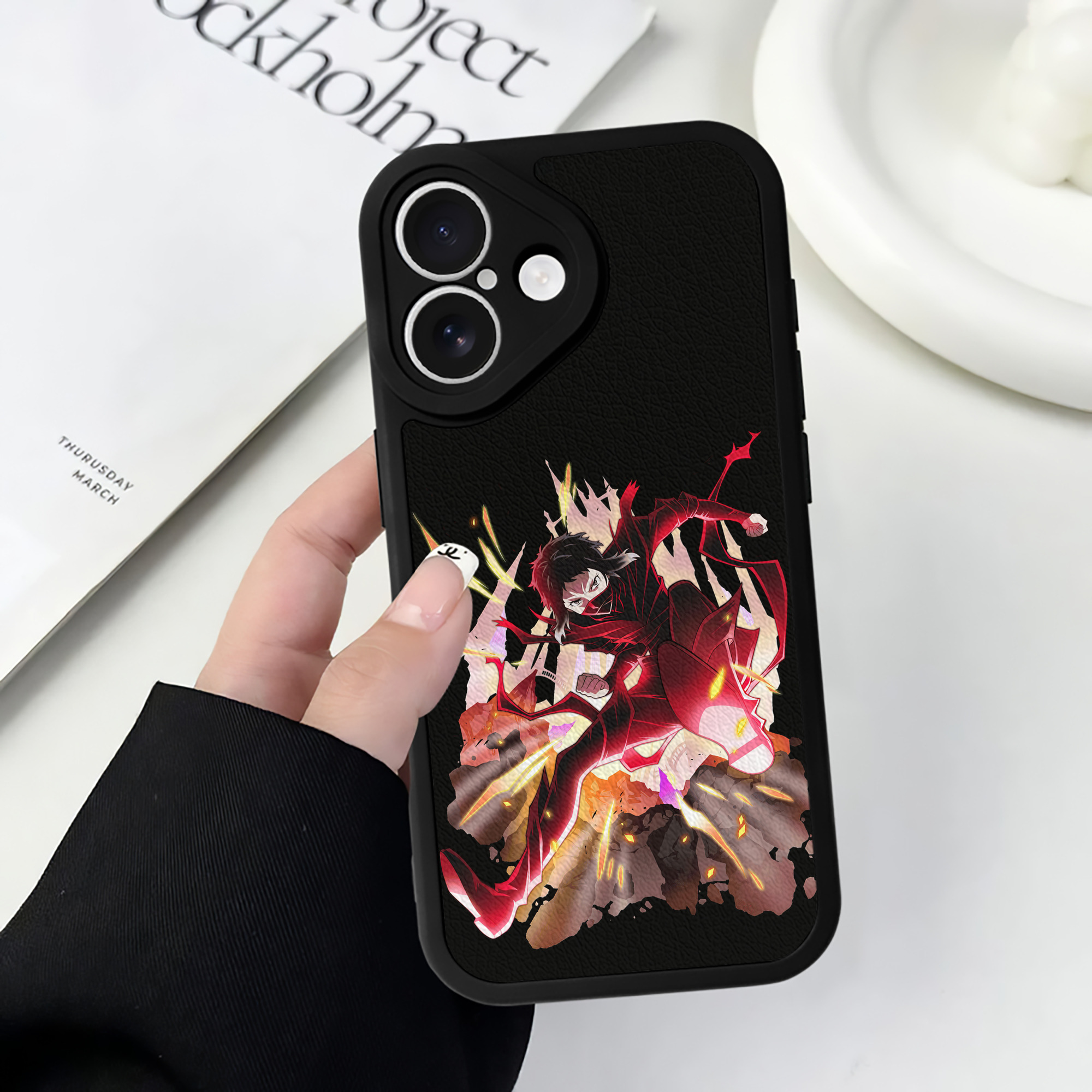 （画像用） 文豪ストレイドッグス Bungo Stray Dogs 【iPhone 16シリーズ対応】シリコンスマホケース（レザー調） 材質：シリコン